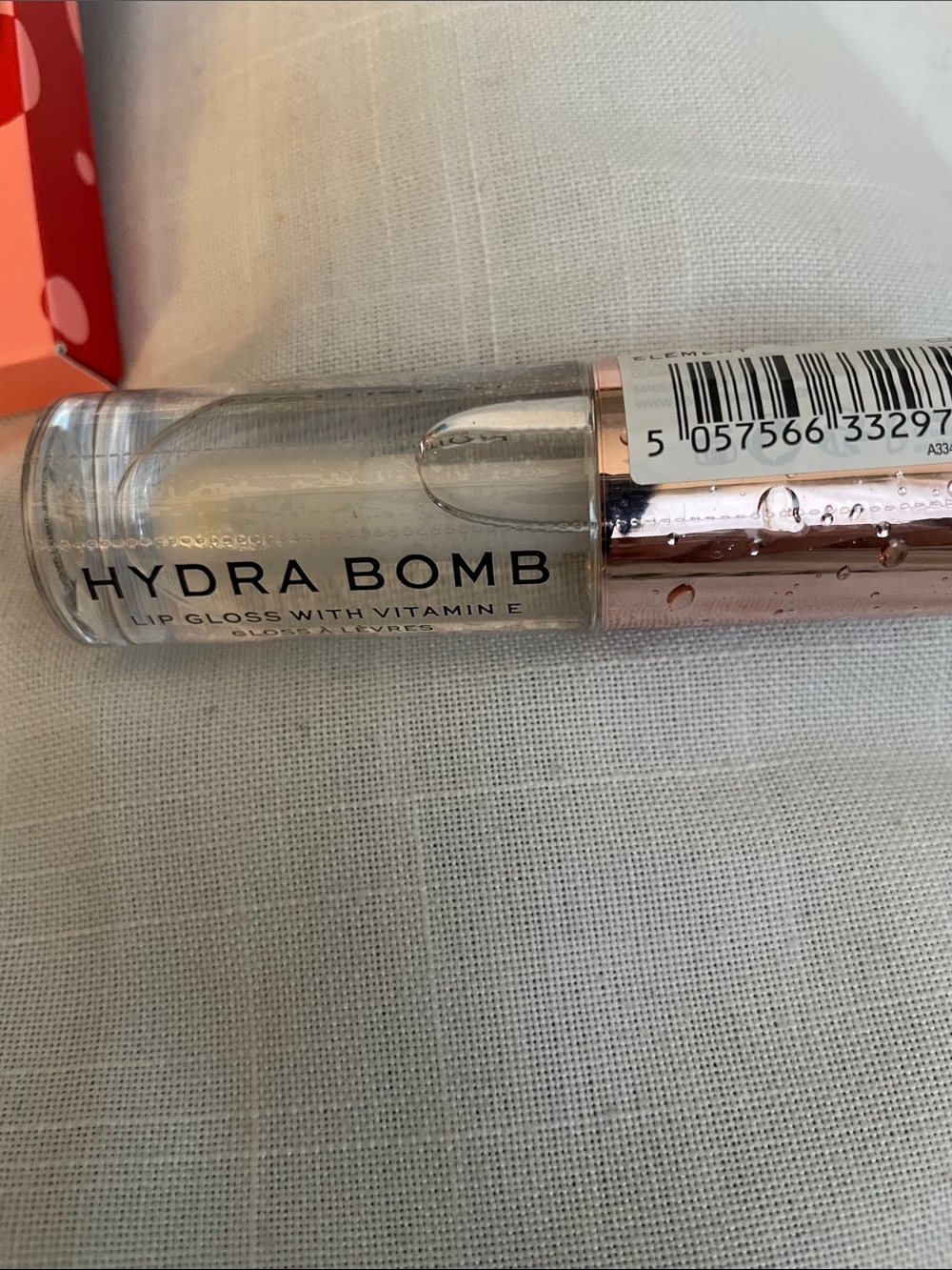 Revolution Eyeshadow,Blush,Liquid Highlighter,Foundation,Lipgloss
& Balm, Bag - Picture 4 of 14